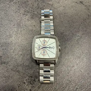 D&G 스퀘어 크로노그래프 시계