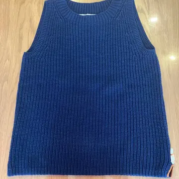 v.m 붐 니트 베스트