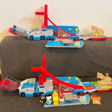 퍼피 구조대 퍼피 구조 차량 2대와 비글 세트