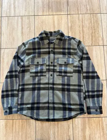 H&M 체크 무늬 플란넬 셔츠 M