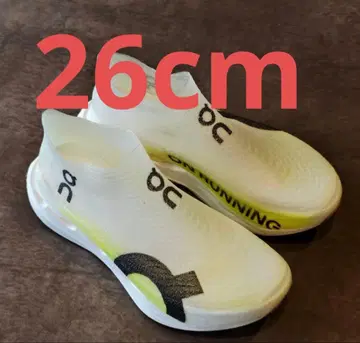 On Cloudboom Strike LS 26.0