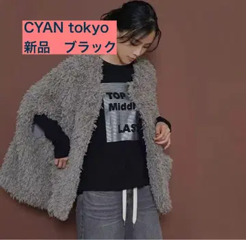 택 포함 새상품 CYAN tokyo 판초 블랙