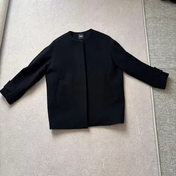 새상품 PLST 만테코 노카라 하프 코트