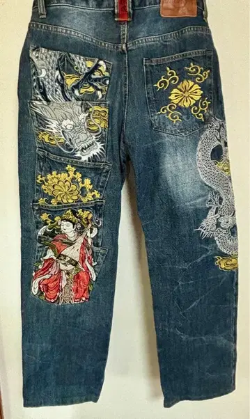 카라쿠리타마시 일본풍 패턴 청바지 5연 포켓