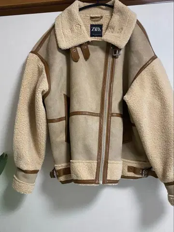 ZARA 베이지 보아 자켓