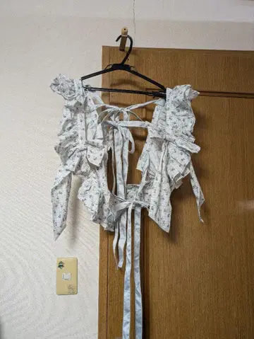 쿠티르와 레트로 2WAY 프릴 리본 하네스