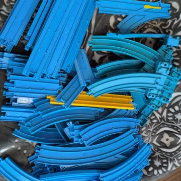 프라레일 트랙과 기차 부품 세트