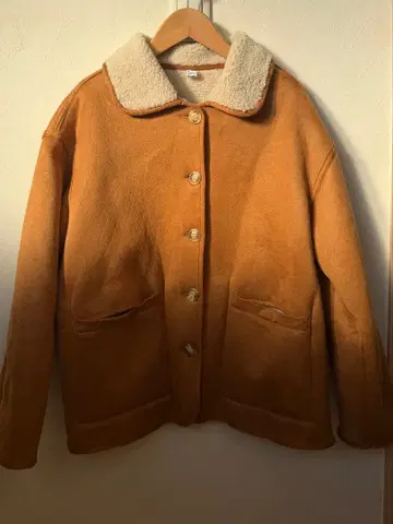 카멜 보아 옷깃 무스탕 코트