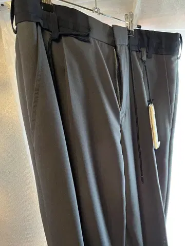 sacai 수이팅 팬츠 그레이