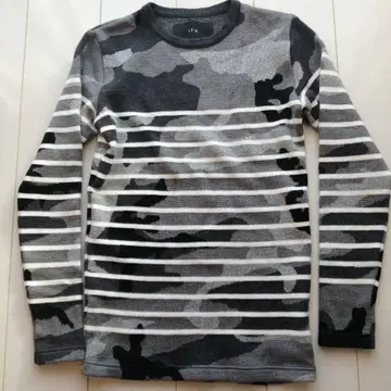 AkM 카모 무늬 긴팔 니트 스웨터