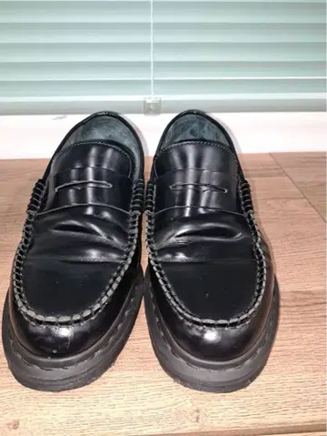 닥터마틴 블랙 가죽 로퍼