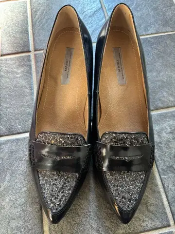 스팽글 장식 블랙 중간 힐 펌프스