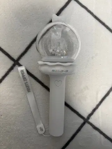 FRUITS ZIPPER 공식 팬 라이트