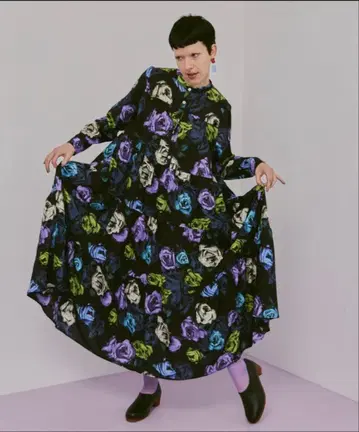 마냐나스 엘 테레사 오리지널 프린트 로즈 패턴 티어드 원피스