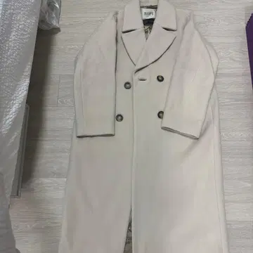 ROP 아이보리 롱 코트