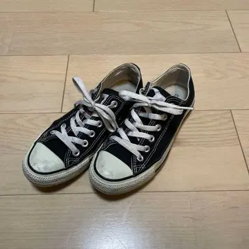 Converse 블랙 로우컷 스니커즈