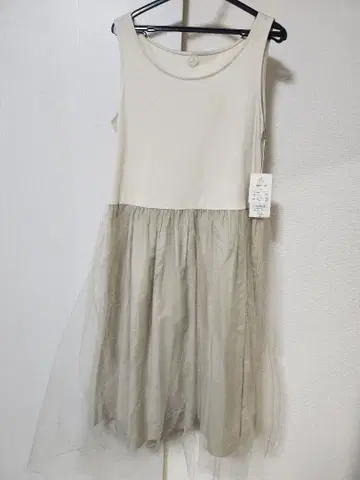 [ 미사용 새상품 ] 리브 하트 슬리브리스 튜닉