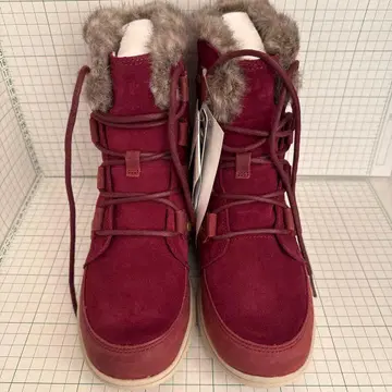 SOREL 버건디 레이스업 부츠