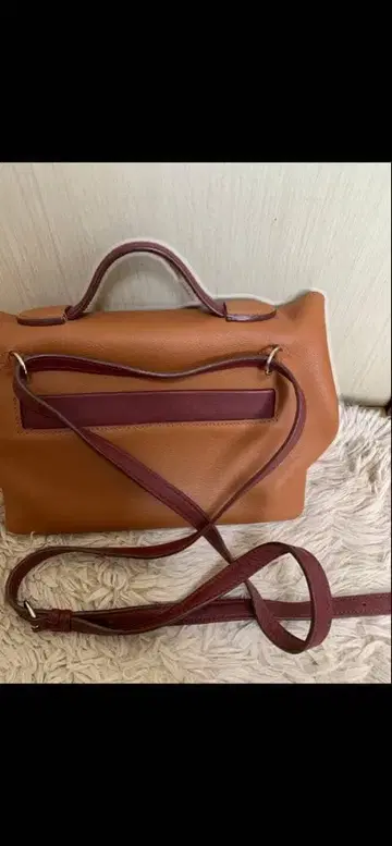 브라운 가죽 숄더백