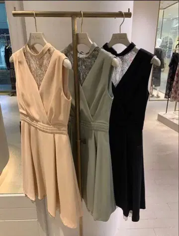 [ 새상품급 ] lily brown 레이스 콤비 미니 원피스 릴리 브라운