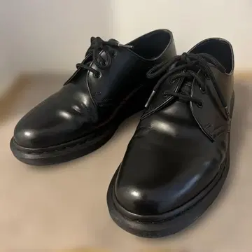 닥터마틴 3홀 모노 uk7