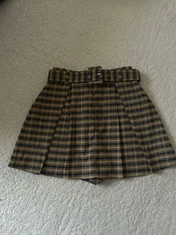 쥬에티 체크 무늬 플리츠 미니 스커트 벨트 포함