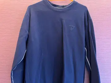 GUESS 네이비 긴팔 트레이닝복 사이드 라인 포함