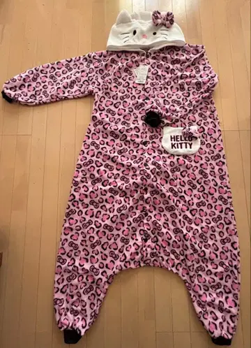 헬로키티 레오파드 무늬 룸웨어 프리 사이즈