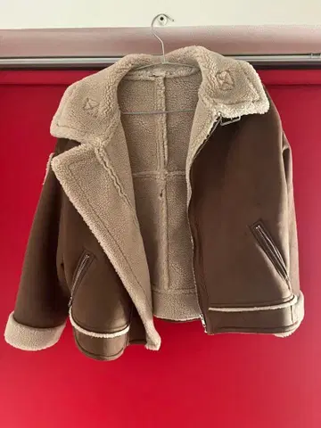 JEANASIS 브라운 무스탕 코트 숏 기장