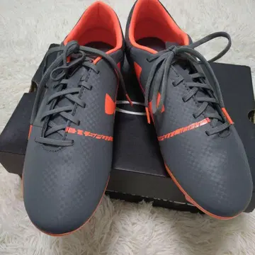 Under Armour 축구화 그레이/오렌지 스파이크