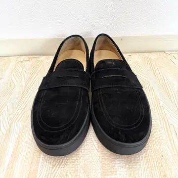 BEAUTY & YOUTH 블랙 스웨이드 로퍼