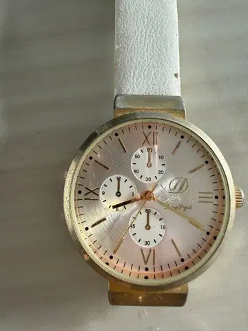 DeepDyed DT-1 화이트 손목시계