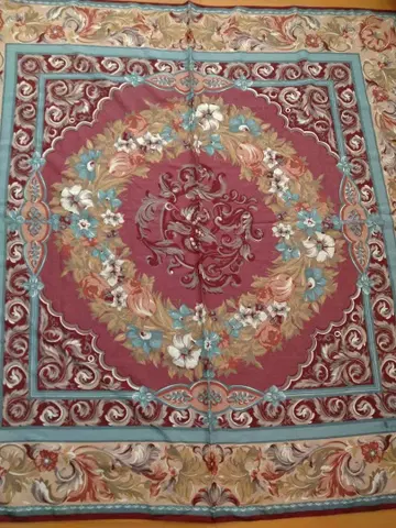 Aquascutum 아쿠아 스큐텀 꽃무늬 디자인 초 대형 스카프