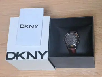 DKNY 손목시계 크리스탈 브라운 가죽 박스 있음