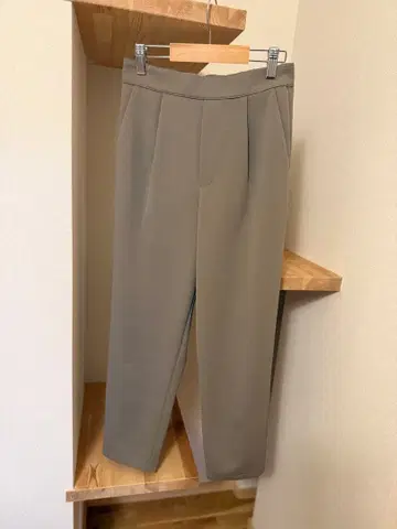 untitled 테이퍼드 팬츠 베이지