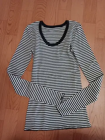 Whim Gazette V백산 골지 티셔츠