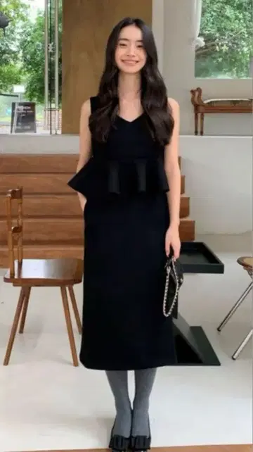 벌스데이 바쉬 S 프릴 원피스 슬리브리스