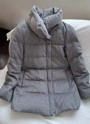 그레이 퀼팅 다운 자켓