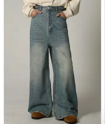 MASONPRINCE 사이드 벨트 와이드 플레어 데님 팬츠