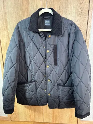 ZARA 퀼팅 자켓 L 사이즈 블랙