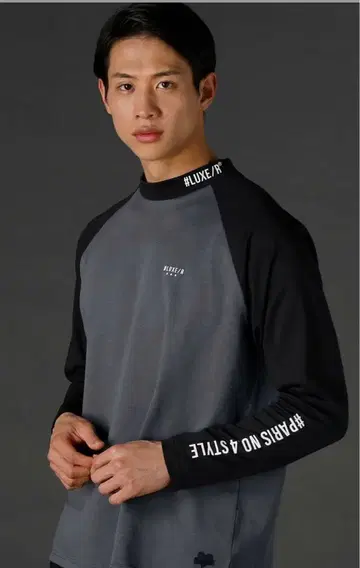 LUXE/R 스무스 하이넥 긴팔 티셔츠 M 사이즈