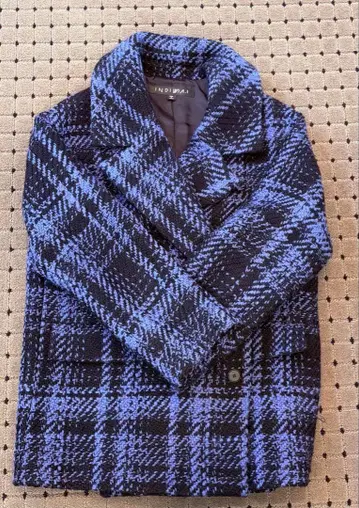 [ INDIVI ] 빅 체크 무늬 숏코트 S