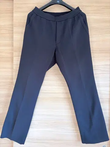 CFCL 밀라노 리브 스트레이트 팬츠