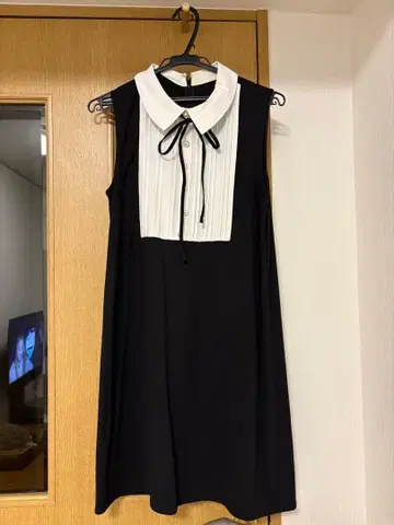 리랜드트루 옷깃 컬러 원피스