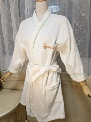 해롯 목욕 가운 화이트