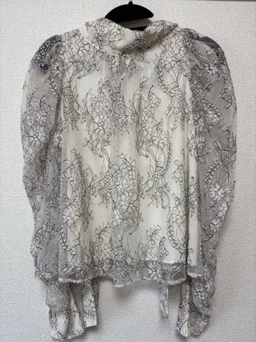 SNIDEL 플라워 자수 레이스 블라우스