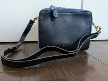 아냐 힌드마치 숄더백