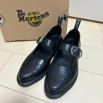 닥터마틴 CAMMEY 메리 제인 안전핀 UK5