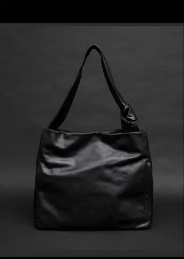 MAISON SPECIAL 가죽 숄더백