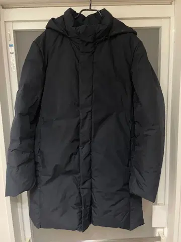 UNIQLO 심리스 다운 코트 M 사이즈 블랙